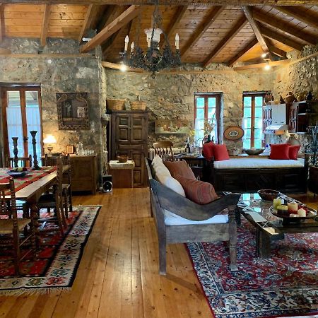 Mariolata Stone House Villa Lilaia ภายนอก รูปภาพ