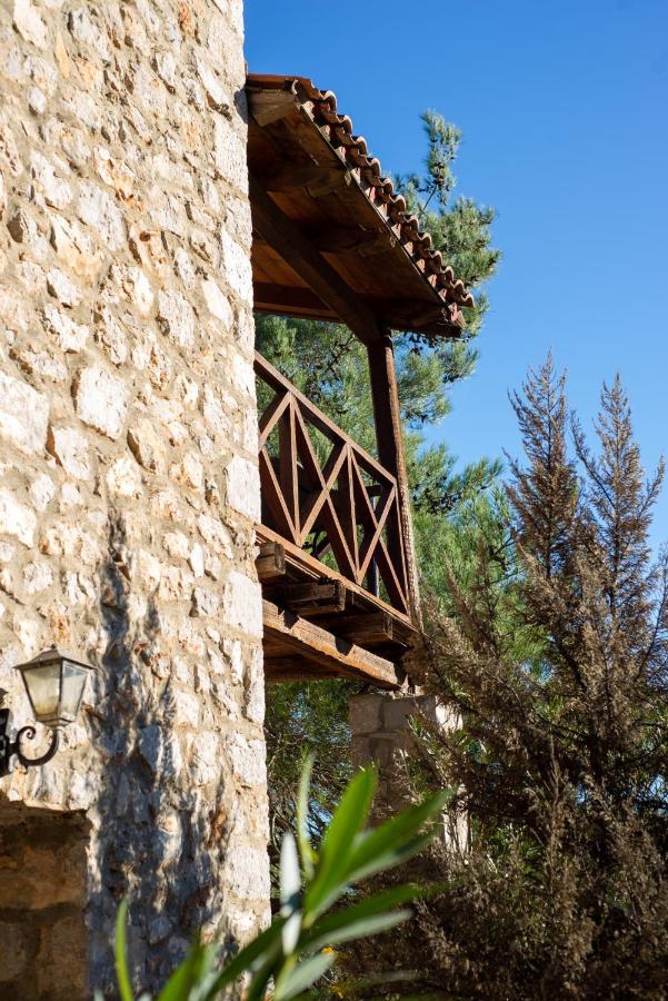 Mariolata Stone House Villa Lilaia ภายนอก รูปภาพ