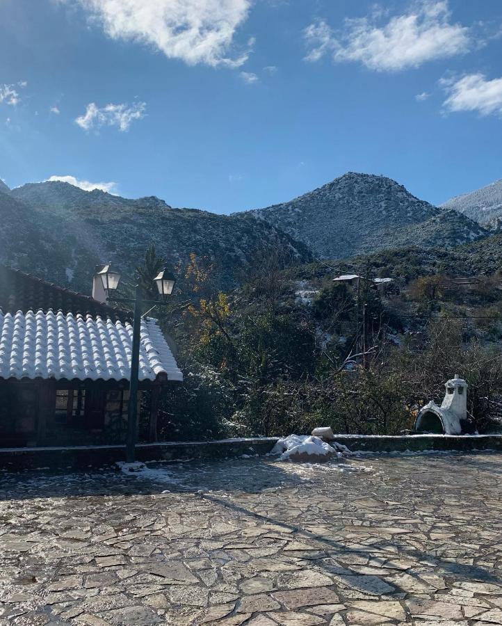 Mariolata Stone House Villa Lilaia ภายนอก รูปภาพ