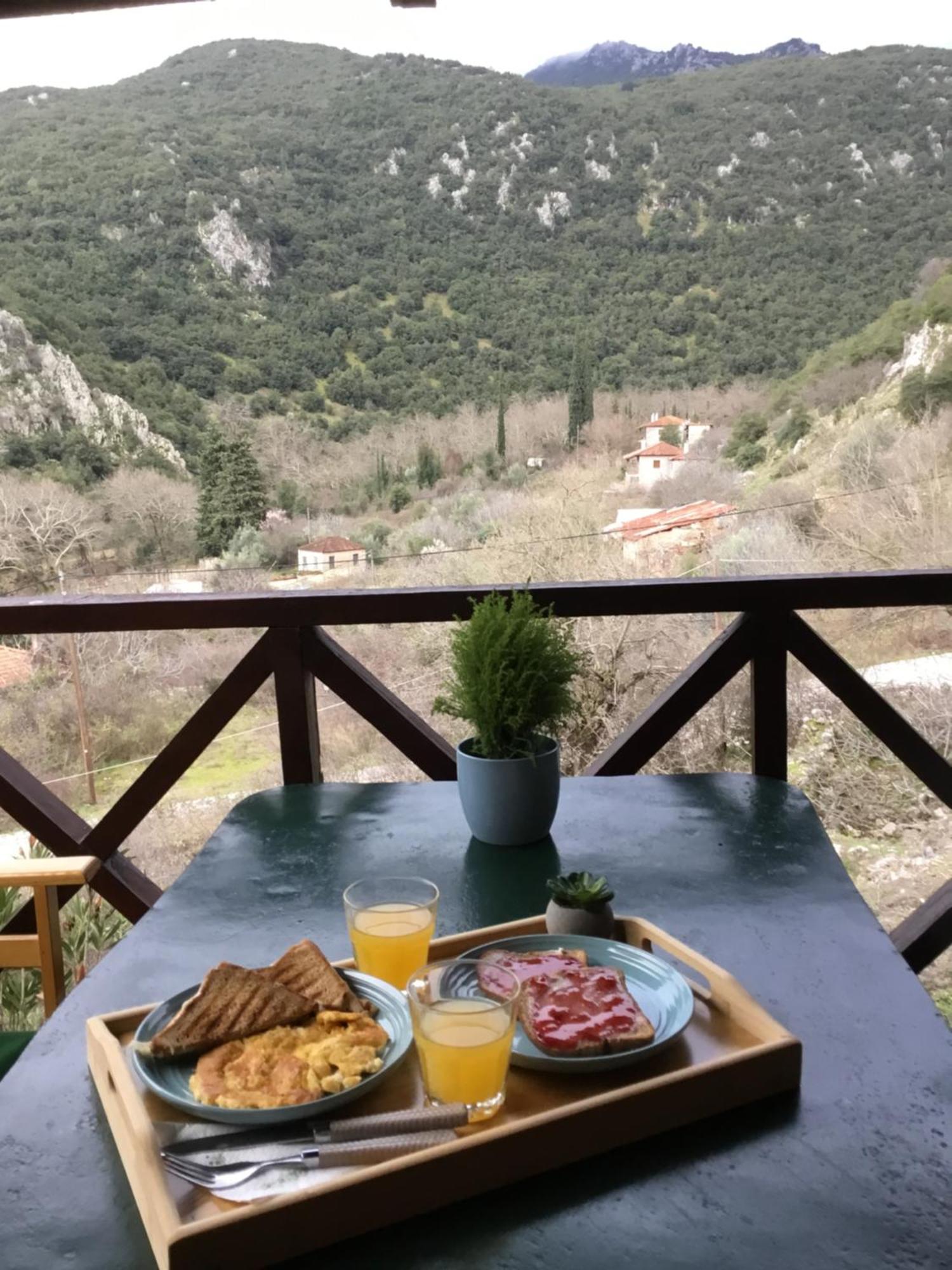 Mariolata Stone House Villa Lilaia ภายนอก รูปภาพ