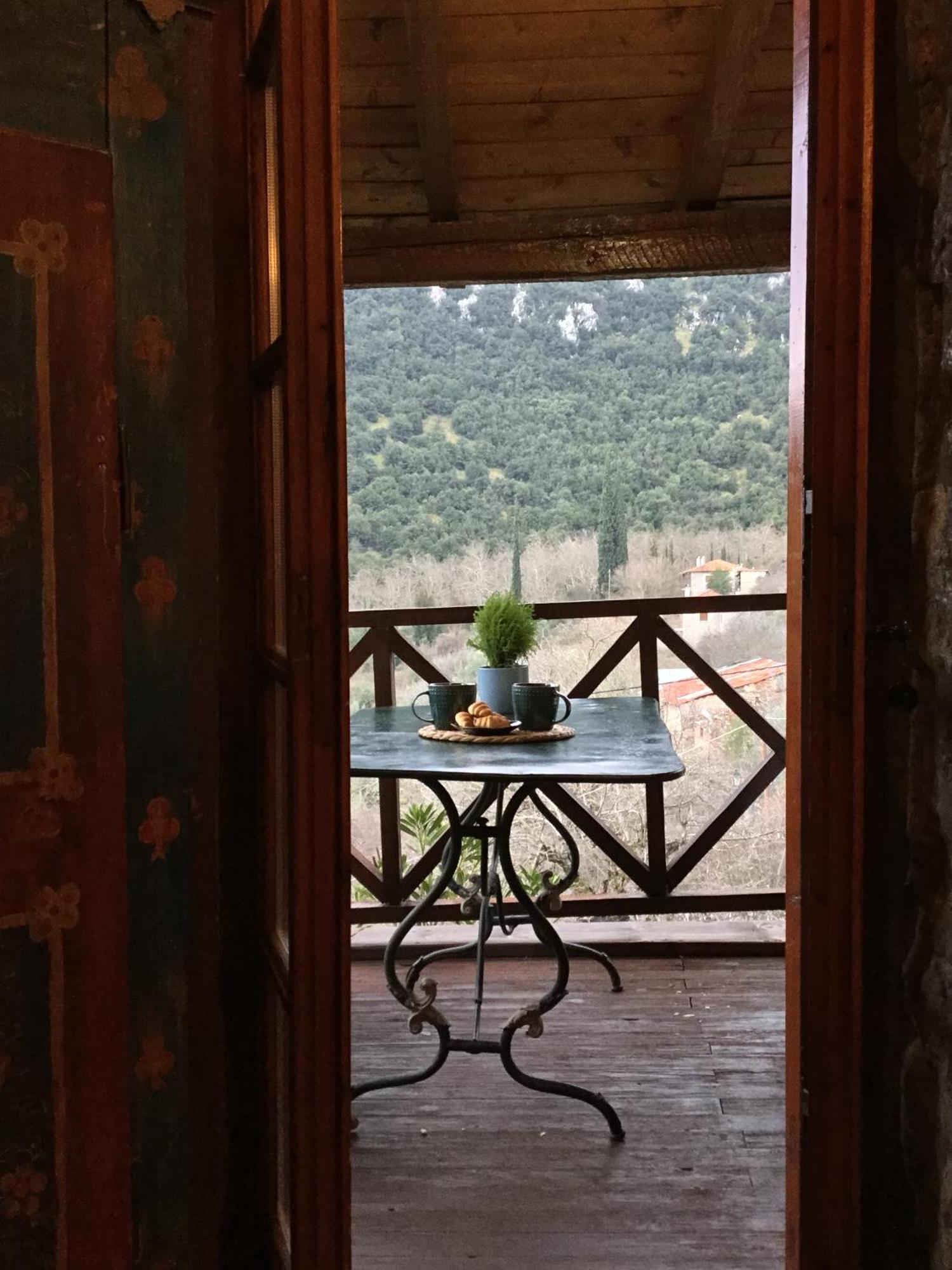 Mariolata Stone House Villa Lilaia ภายนอก รูปภาพ