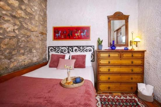 Mariolata Stone House Villa Lilaia ภายนอก รูปภาพ